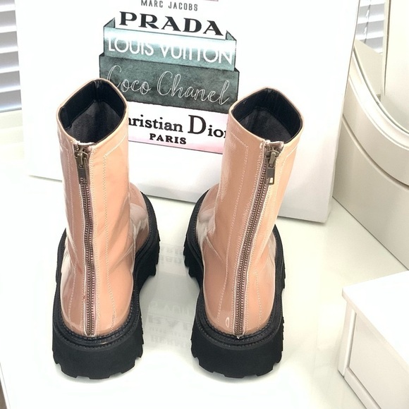 SEYCHELLES LAST CHANCE BOOT IN TAN PATENT LEATHER - Picture 4 of 6